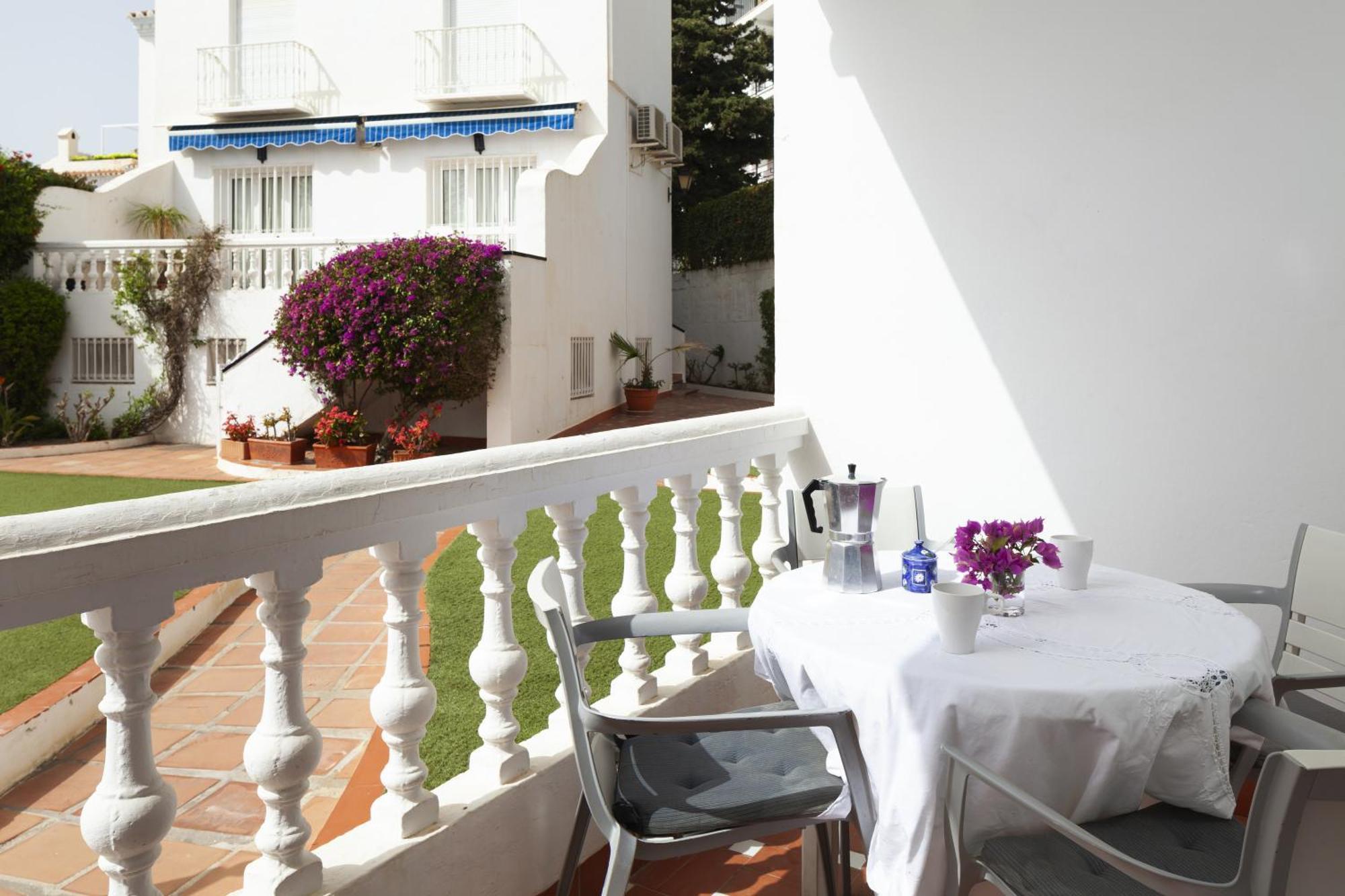 Bright Spacious 1 Bed Apartment เนร์คา ภายนอก รูปภาพ