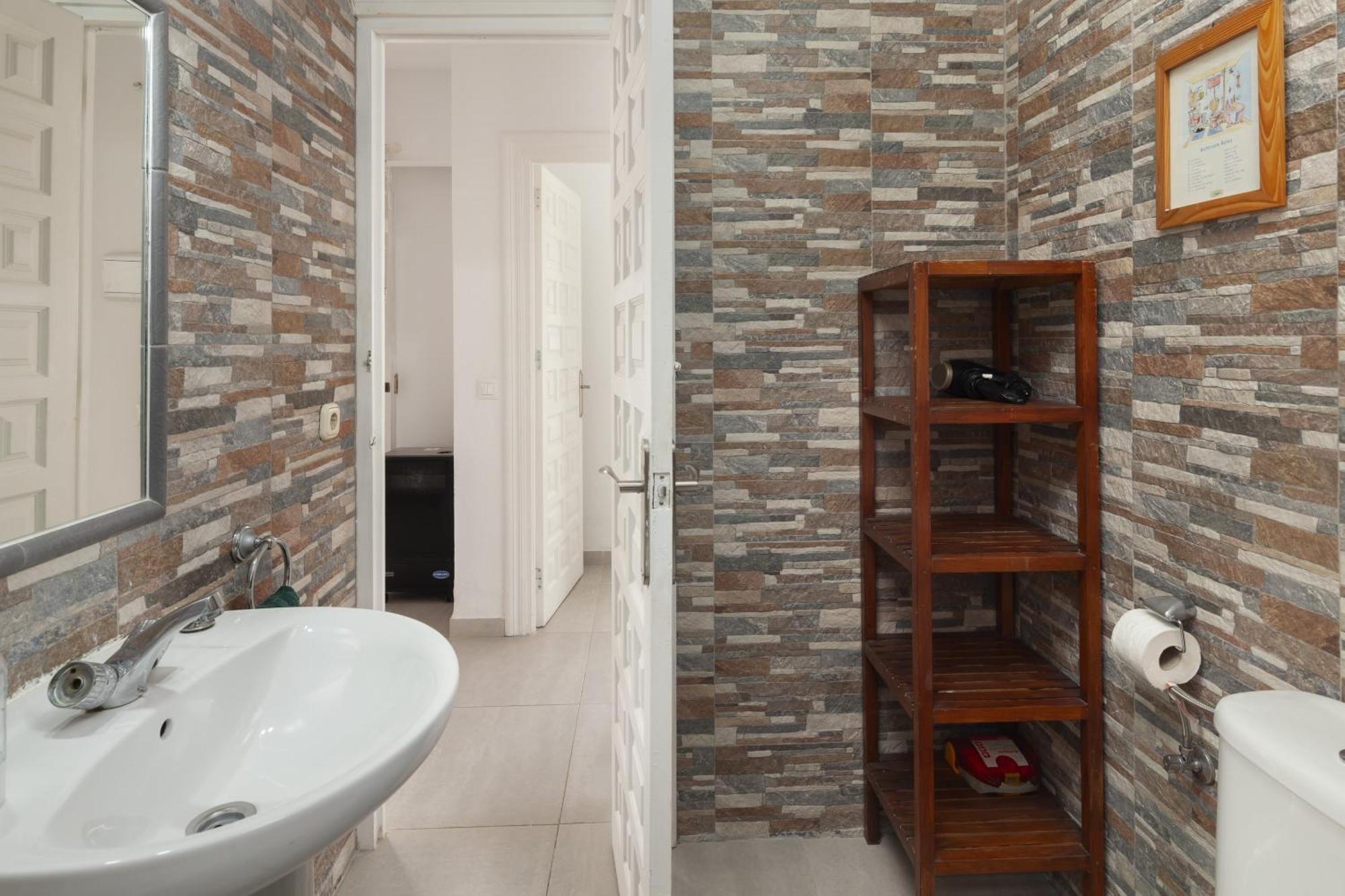 Bright Spacious 1 Bed Apartment เนร์คา ภายนอก รูปภาพ